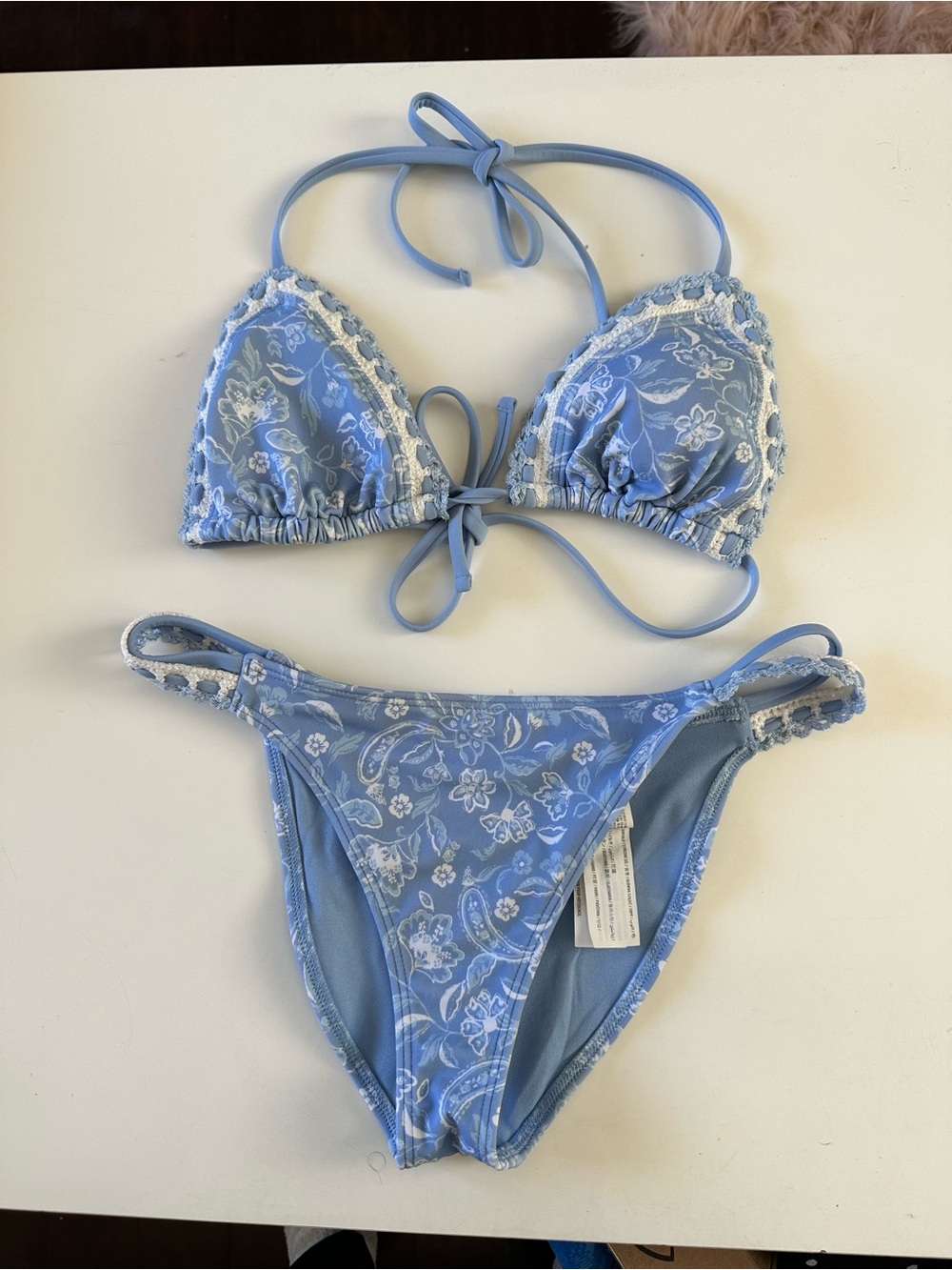 Hollister Blue and White Floral Bikini set XS